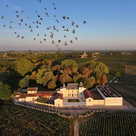 Chateau Moncets Apartament *