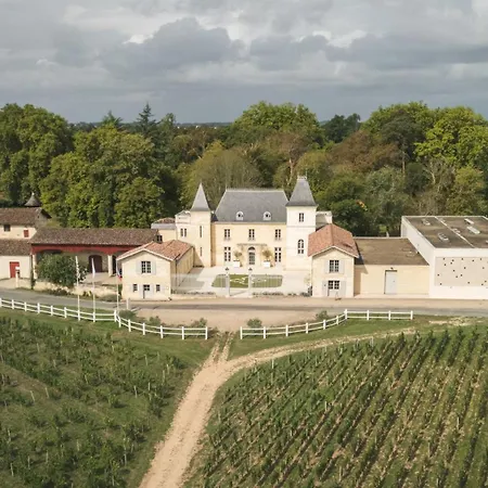 Chateau Moncets 아파트