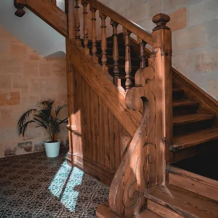 Chateau Moncets