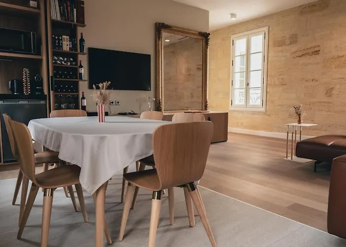 Appartement Chateau Moncets Néac